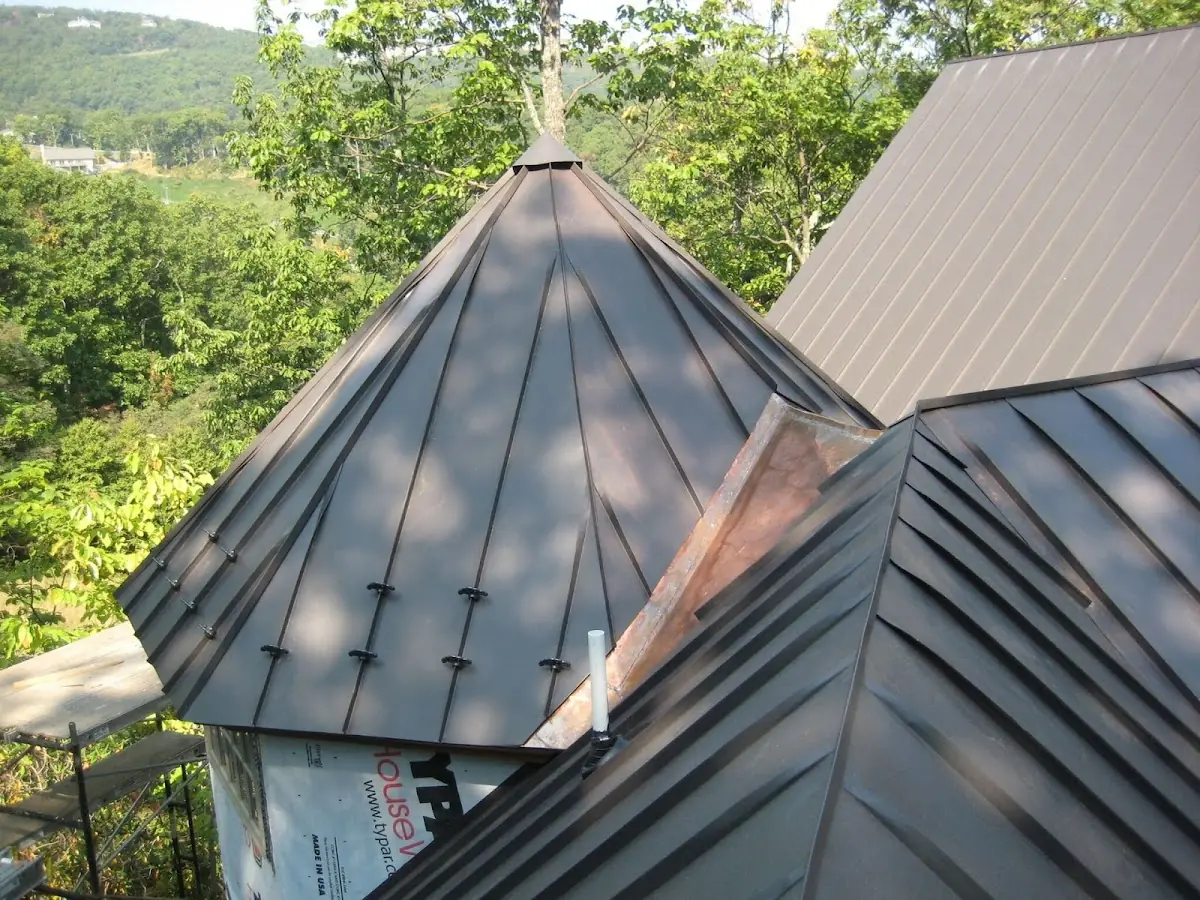 Professional Shingle Replacement & Repair by Craftsman Roofing in Myford
